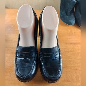 Michael Kors Paten Leather Black Penny Loafers heel pumps Women's Size 9M